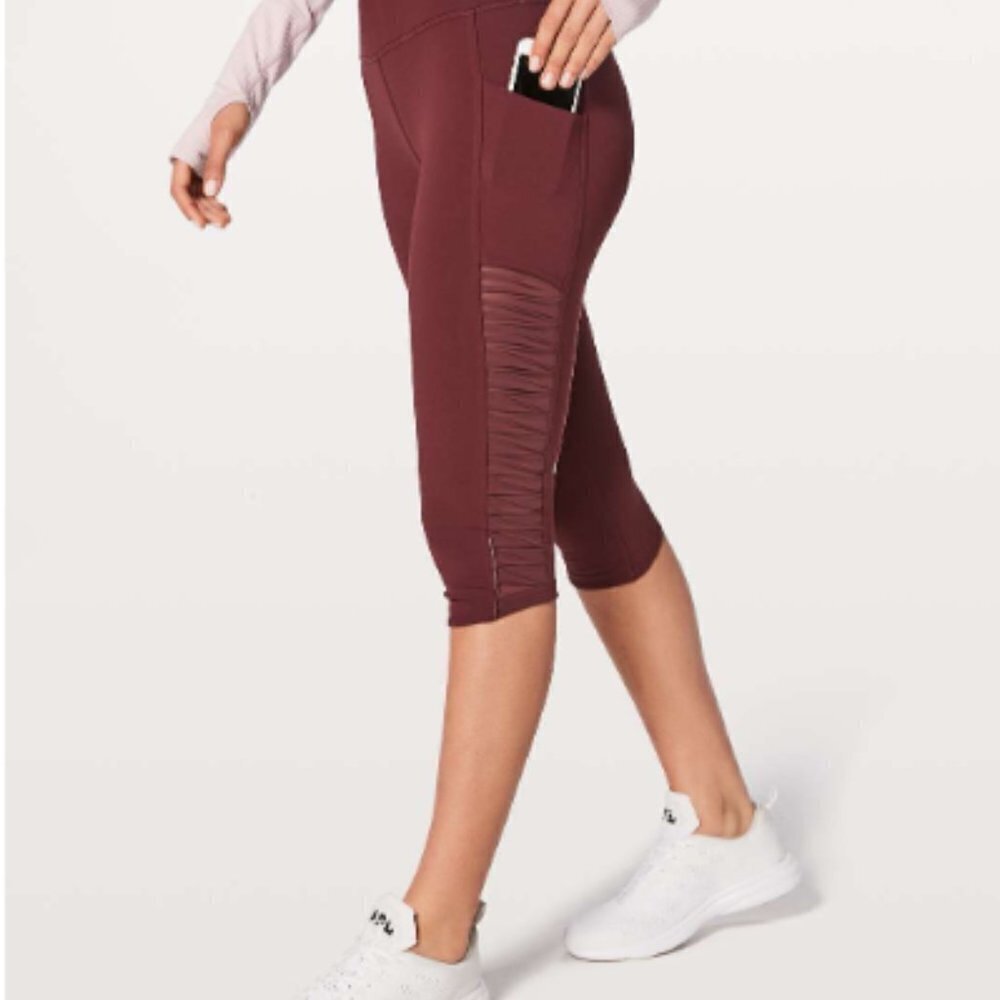 Lululemon Sharp Turns Crop 17" Redwood size 6‎ W6AMES